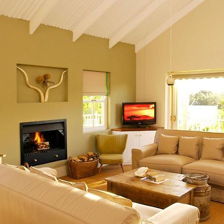 The M A P Room At Aloe Corner Self Catering Франшхоек Екстериор снимка