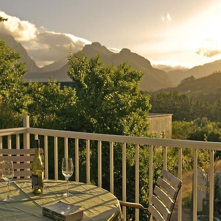 The M A P Room At Aloe Corner Self Catering Франшхоек Екстериор снимка
