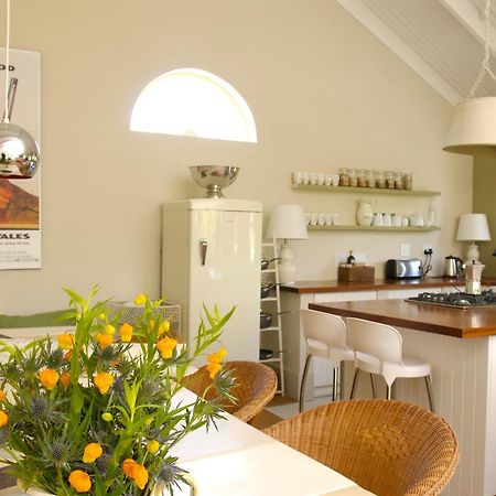 The M A P Room At Aloe Corner Self Catering Франшхоек Екстериор снимка